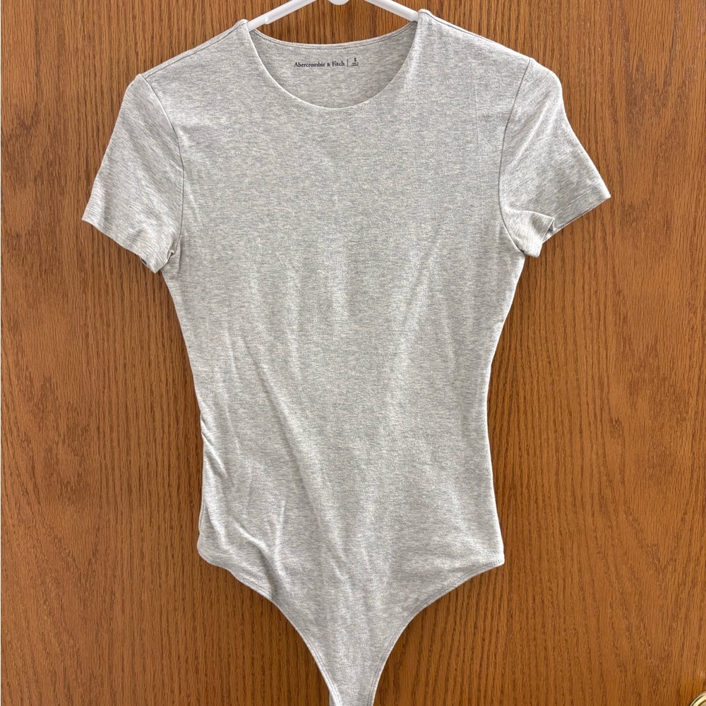 Abercrombie Short Sleeve Cotton Blend Seamless Fabric Crew Bodysuit Heather Gray